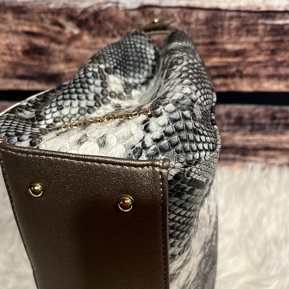 Carlos Falchi bag - Picture 10 of 13